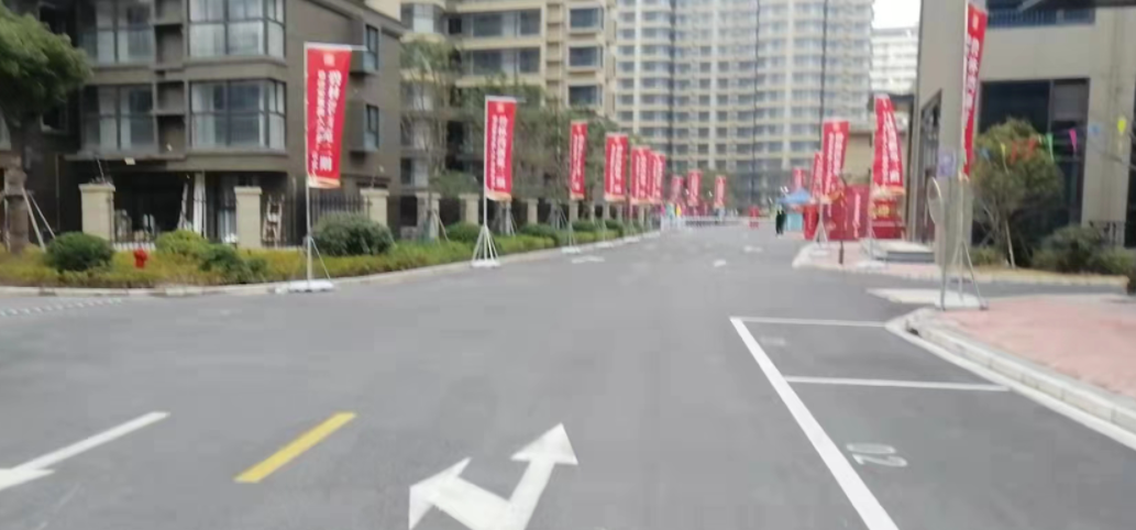 上海会议发布会注水旗杆道旗租赁 铁马分流引导 场外入口导视布置 畅好广告